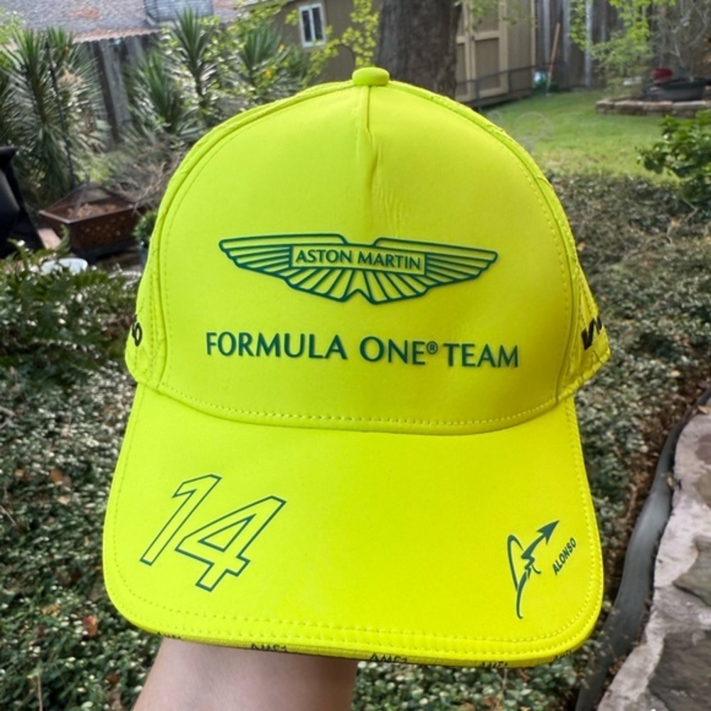 NWT Aston Martin F1 By BOSS Aramco Cognizant  Team Cap Hat Lime